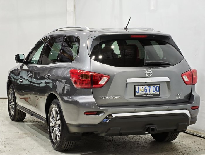 2020 Nissan Pathfinder ST