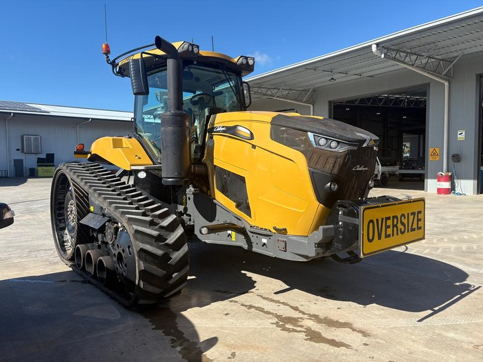 2019 Challenger Mt740