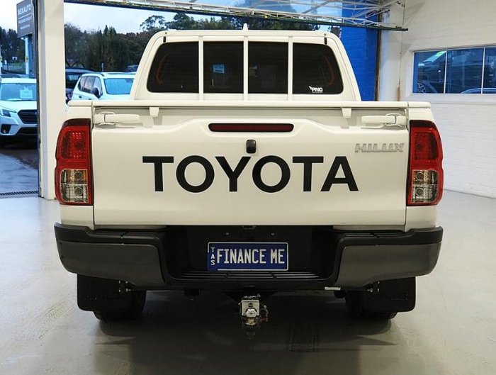 2024 Toyota Hilux SR