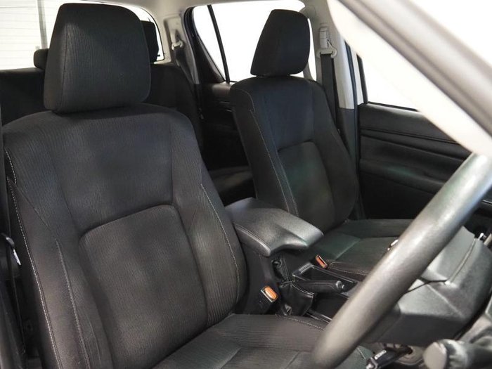 2024 Toyota Hilux SR