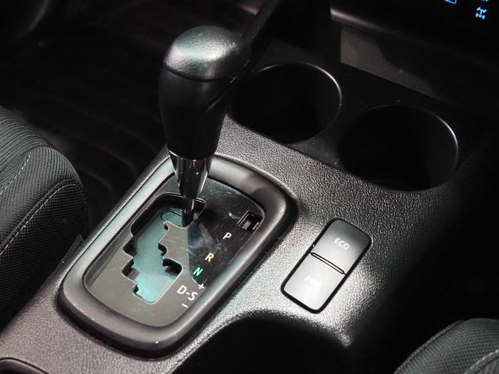 2024 Toyota Hilux SR