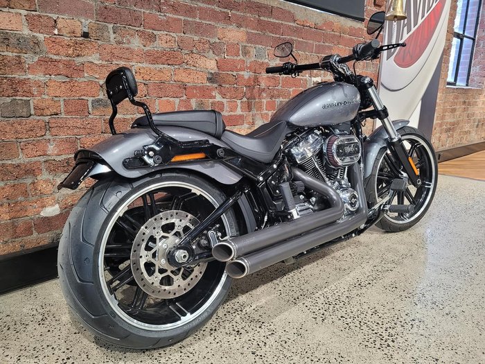Harley-Davidson Breakout 114 (FXBRS) Softail