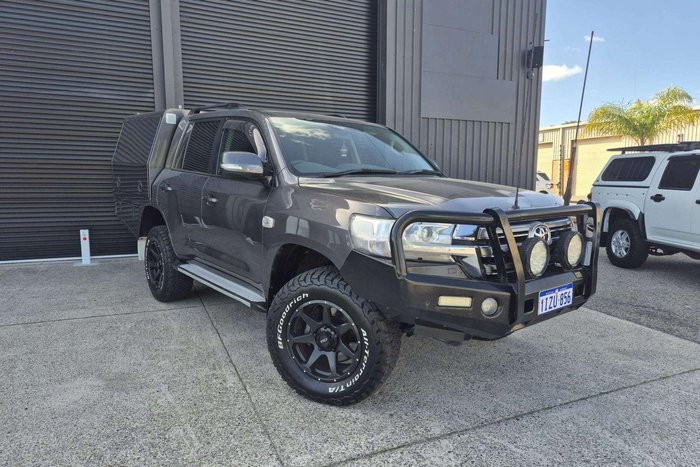 2016 Toyota Landcruiser