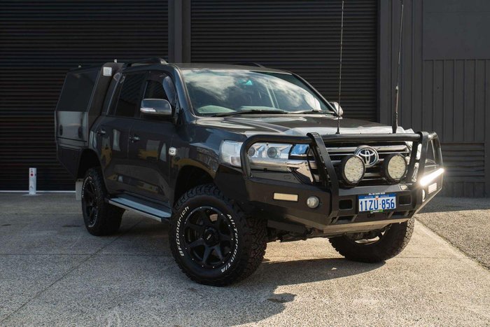 2016 Toyota Landcruiser