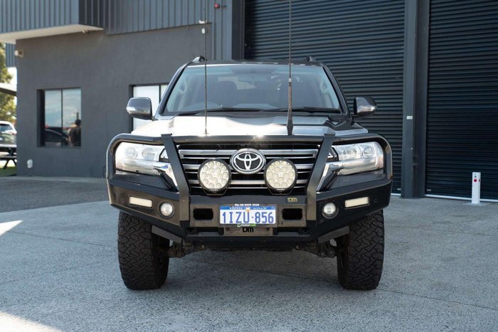 2016 Toyota Landcruiser