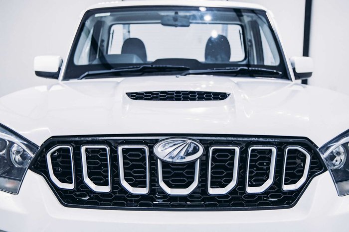 2022 Mahindra PIK-UP S6+