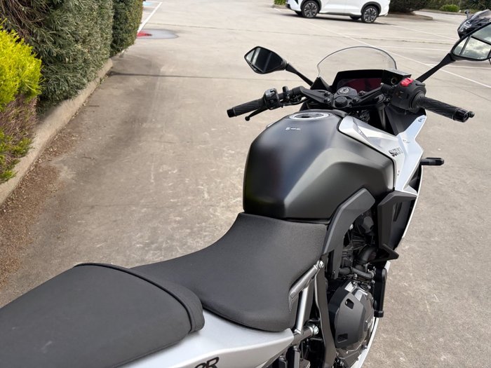 2025 Suzuki GSX-8R (GSX800FRQ)