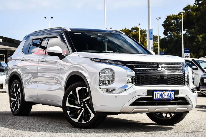 2024 Mitsubishi Outlander