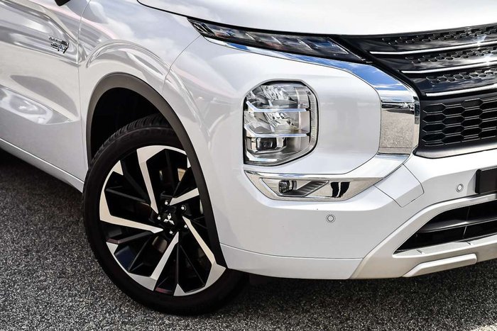 2024 Mitsubishi Outlander PHEV Exceed Tourer