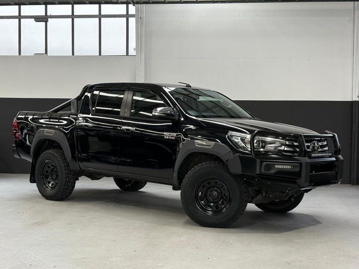 2015 Toyota Hilux SR5