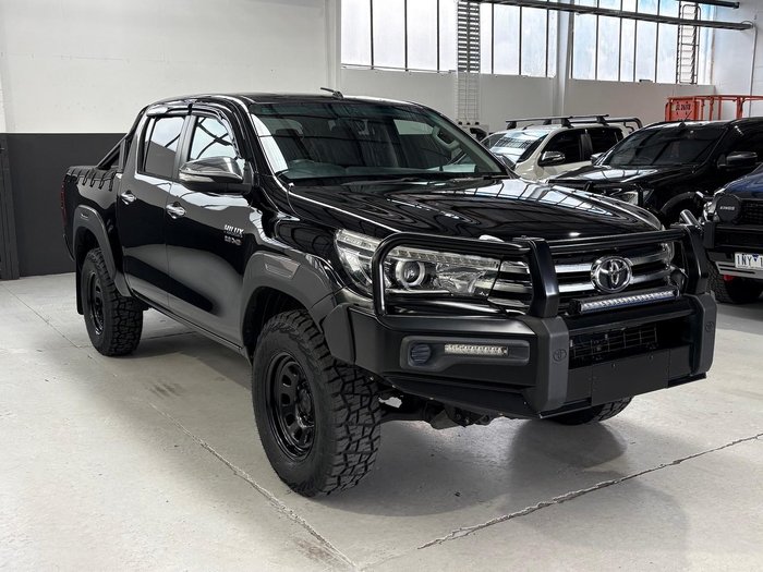 2015 Toyota Hilux SR5