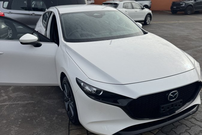 2024 MAZDA MAZDA3 G20 EVOLVE