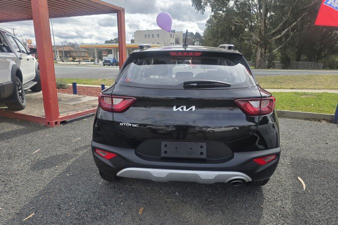 2024 KIA STONIC S