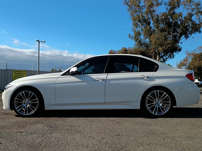 2013 BMW 3 Series 328i Modern Line