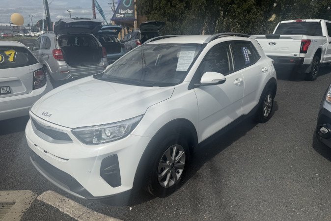 2024 KIA STONIC S