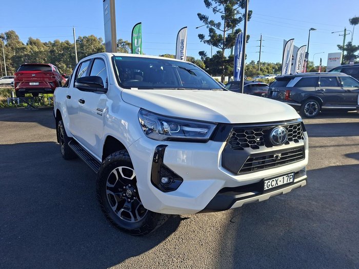 2025 Toyota Hilux SR5 48V GUN126R 4X4 Dual Range