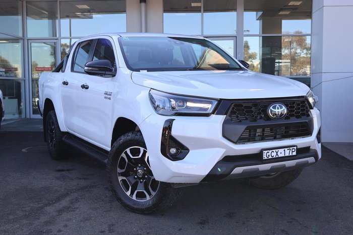 2025 Toyota Hilux SR5 48V GUN126R 4X4 Dual Range
