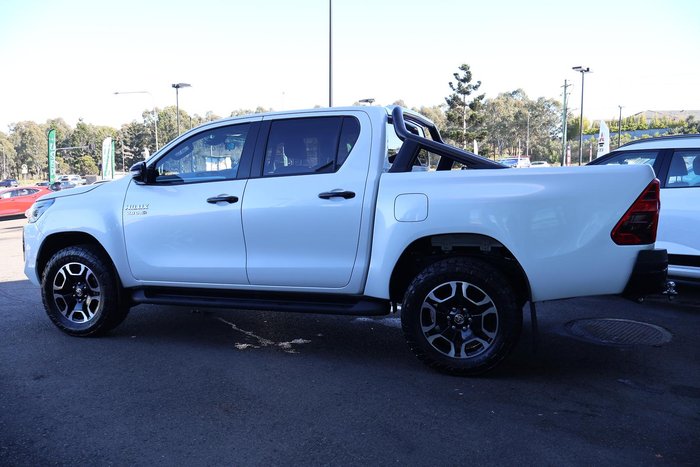 2025 Toyota Hilux SR5 48V GUN126R 4X4 Dual Range