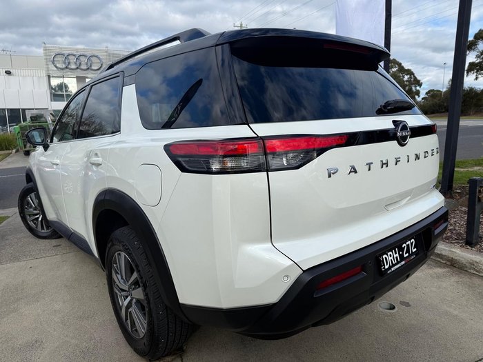 2024 Nissan Pathfinder Ti
