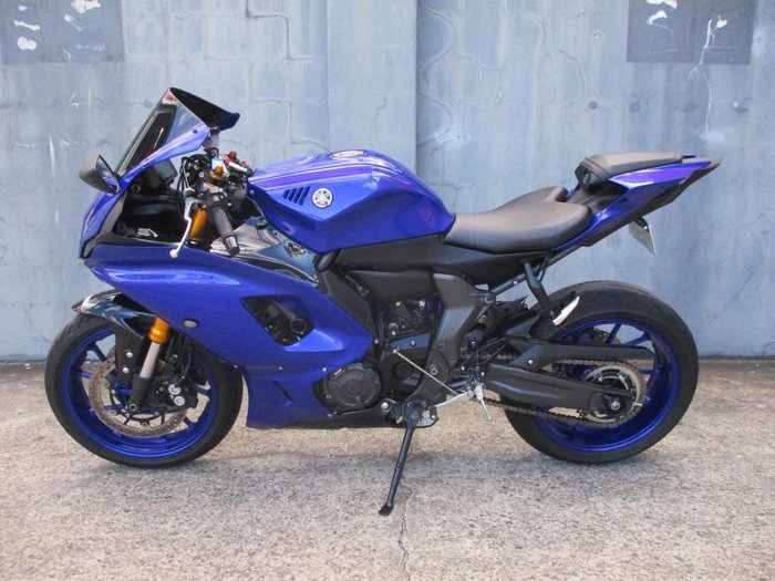 2025 YAMAHA YZF-R7LA BLUE