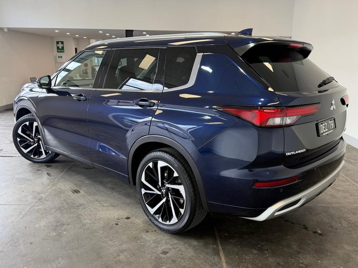 2024 Mitsubishi Outlander Exceed