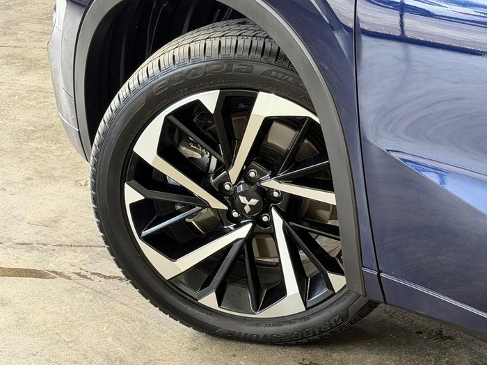 2024 Mitsubishi Outlander Exceed
