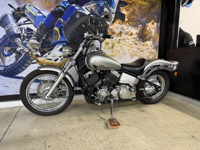 2014 Yamaha XVS650 V-STAR CUSTOM SILVER