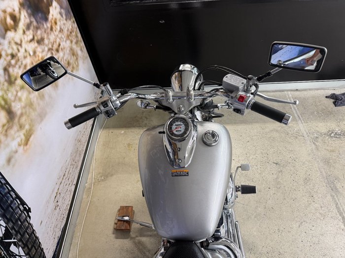 2014 Yamaha XVS650 V-STAR CUSTOM SILVER