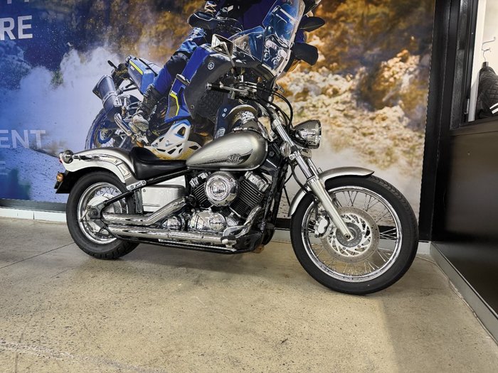 2014 Yamaha XVS650 V-STAR CUSTOM SILVER