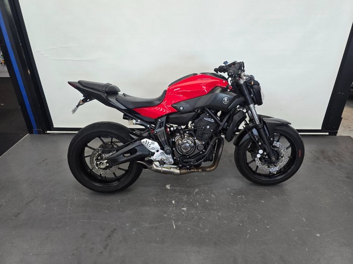 2016 Yamaha MT-07 Red
