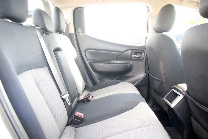 2019 Mitsubishi Triton GLX+ MR MY19 4X4 Dual Range White