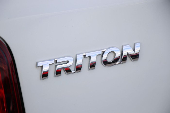 2019 Mitsubishi Triton GLX+ MR MY19 4X4 Dual Range White