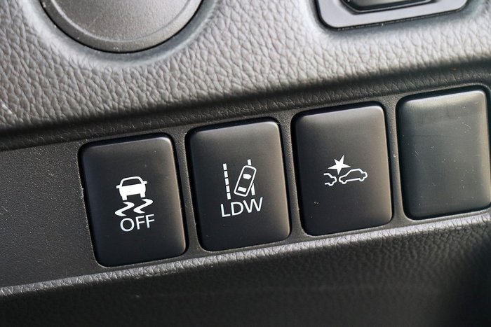 2019 Mitsubishi Triton GLX+ MR MY19 4X4 Dual Range White