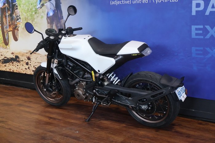 2018 Husqvarna SVARTPILEN 401