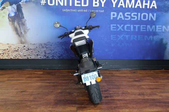 2018 Husqvarna SVARTPILEN 401