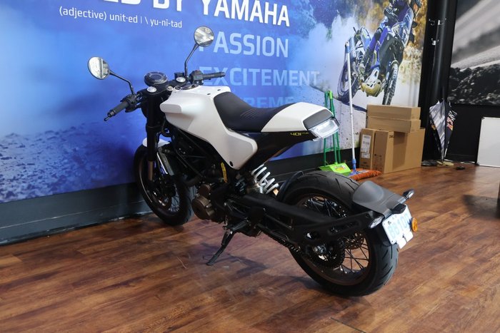 2018 Husqvarna SVARTPILEN 401