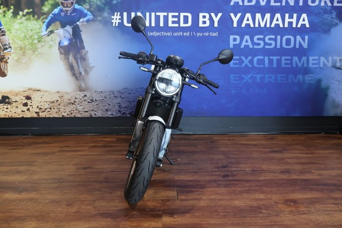 2018 Husqvarna SVARTPILEN 401