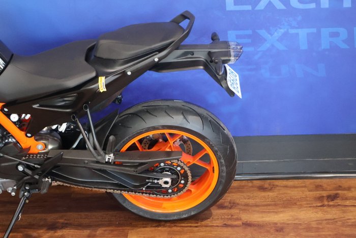 2023 Ktm 890 DUKE R Black