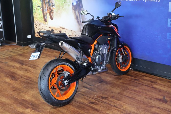 2023 Ktm 890 DUKE R Black