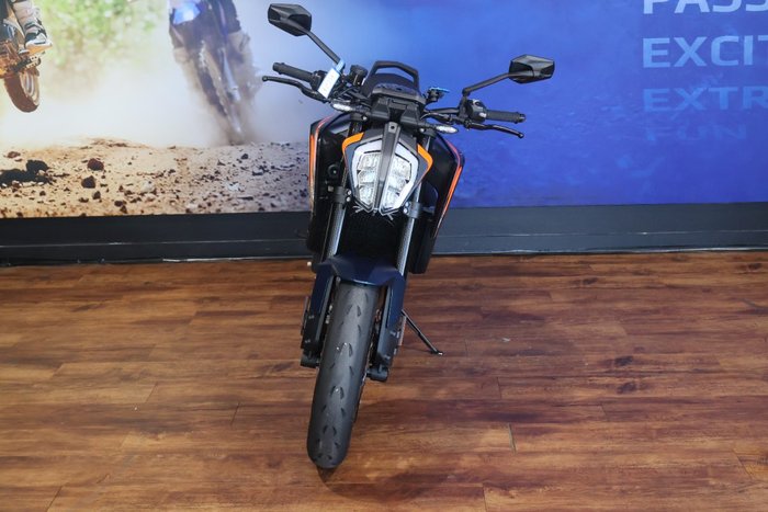 2023 Ktm 890 DUKE R Black