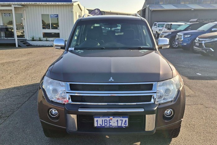 2011 Mitsubishi Pajero RX