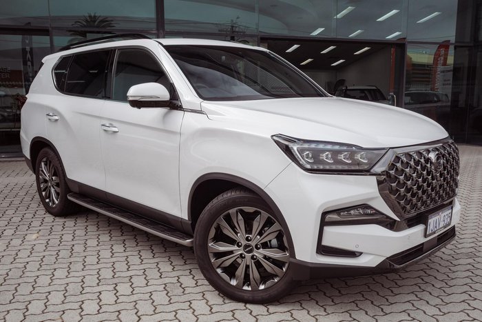 2025 KGM Rexton