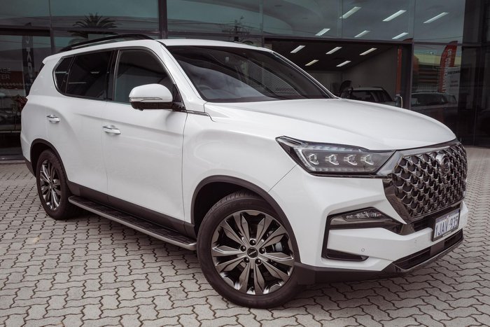 2025 KGM Rexton