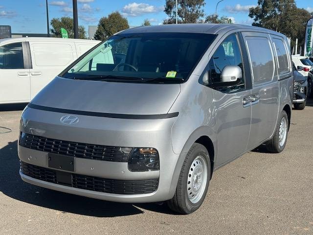 2026 Hyundai STARIA LOAD
