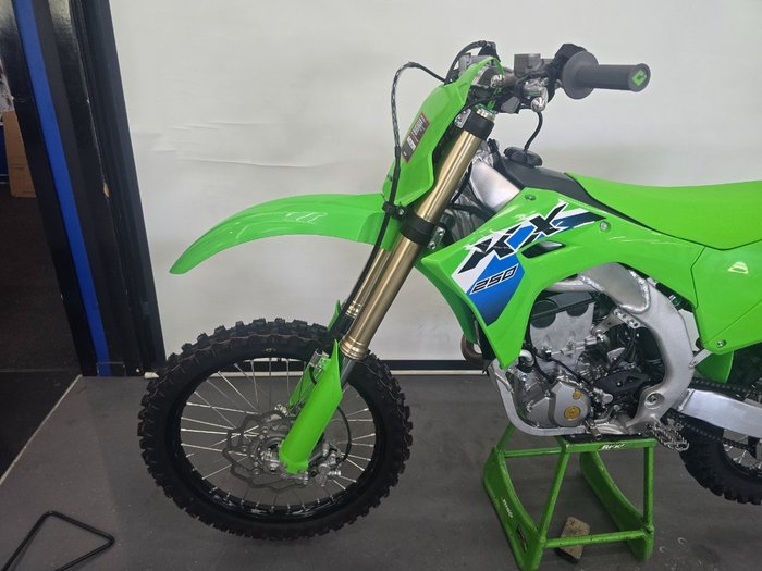 2026 Kawasaki KX250 Green