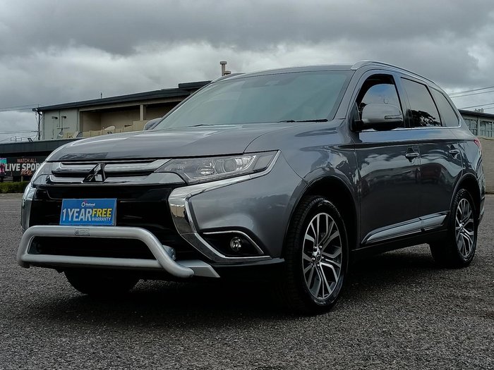 2017 Mitsubishi Outlander LS Safety Pack