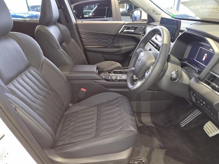 2025 Mitsubishi Outlander