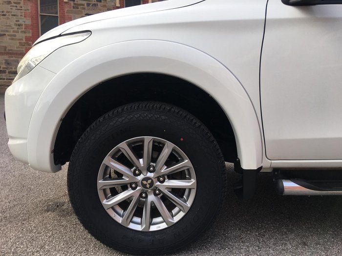 2016 Mitsubishi Triton GLS