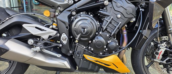 2025 Triumph Street Triple RS Street Triple Yellow