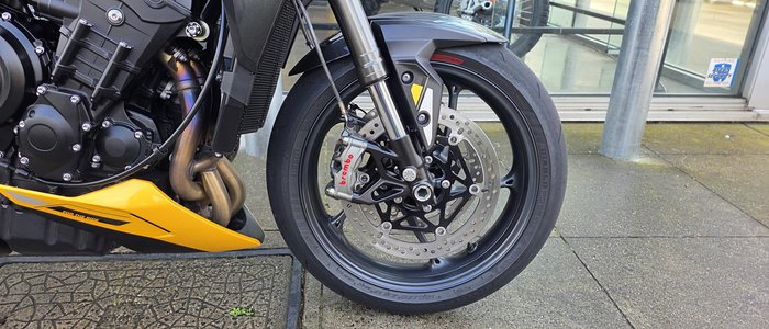 2025 Triumph Street Triple RS Street Triple Yellow